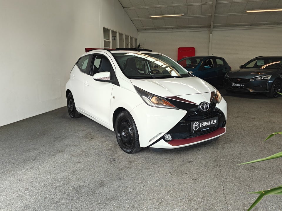 Toyota Aygo 1,0 VVT-i x-sky 5d