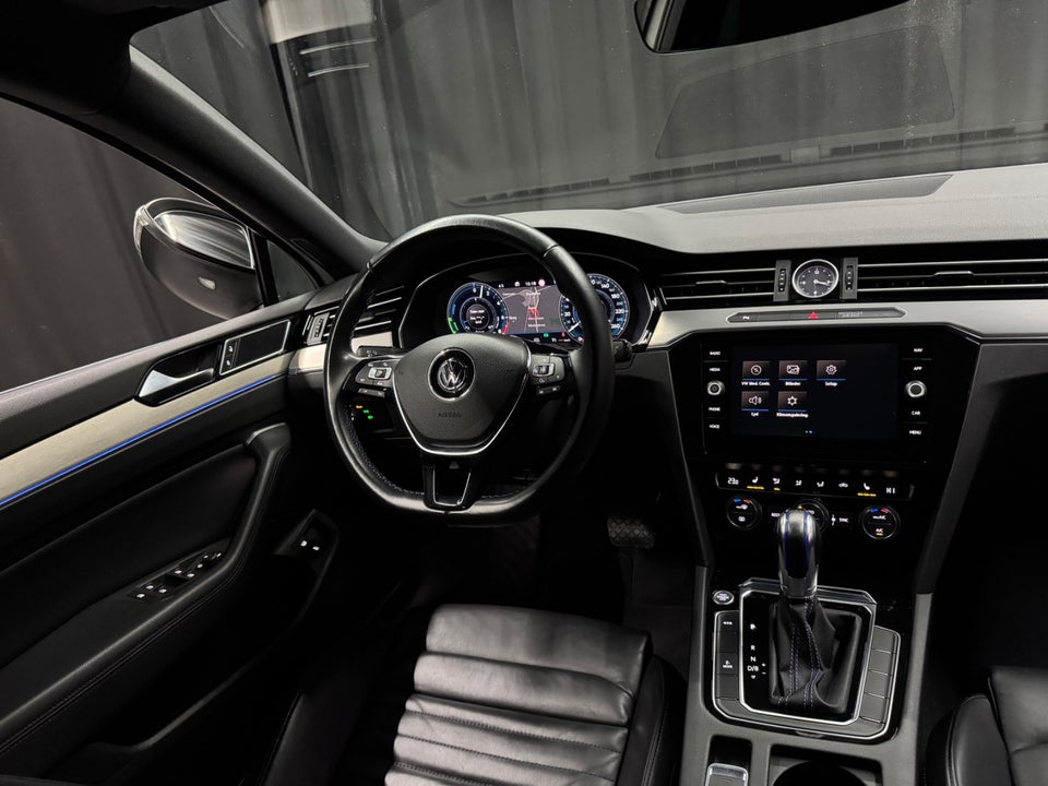 VW Passat 1,4 GTE DSG 4d