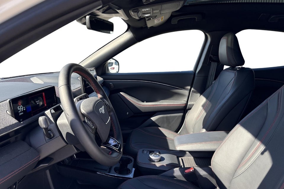Ford Mustang Mach-E 91 Premium Extended Range AWD 5d
