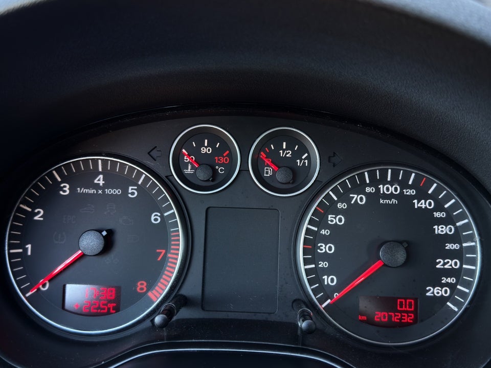 Audi A3 1,6 Ambiente Sportback 5d