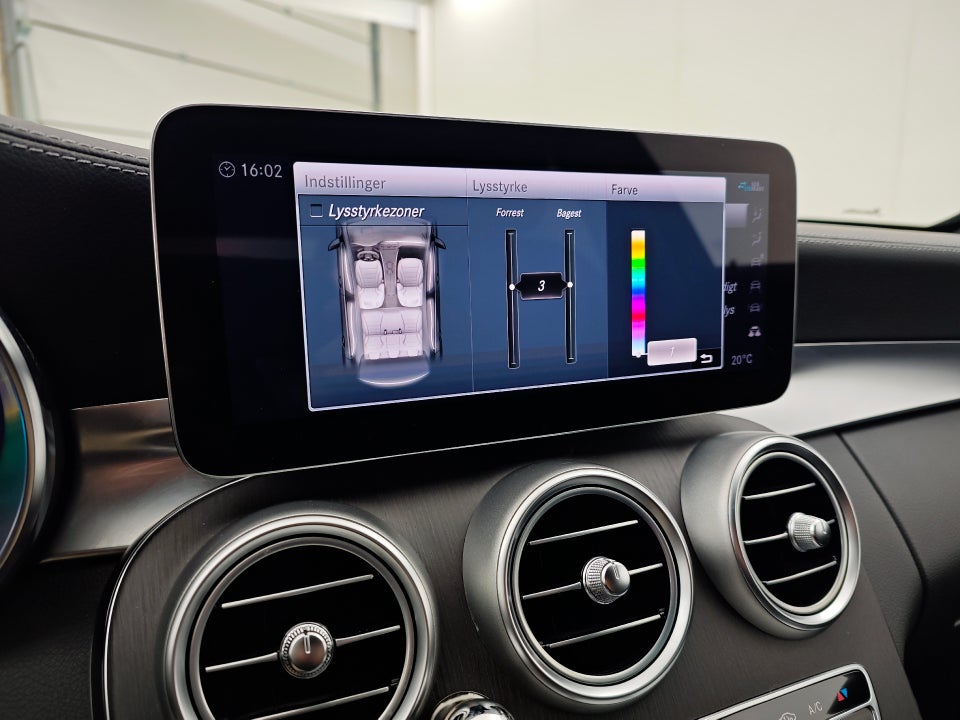 Mercedes C300 de 2,0 AMG Line Night Edition stc. aut. 5d