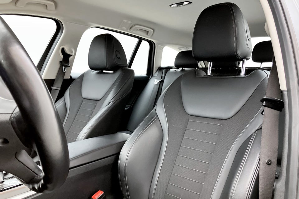 BMW 330e 2,0 Touring Sport Line aut. 5d