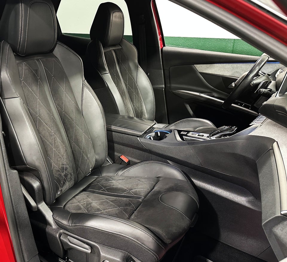 Peugeot 3008 2,0 BlueHDi 180 GT EAT6 5d