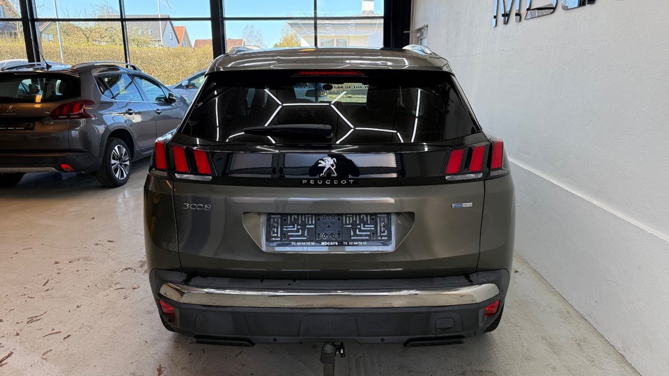Peugeot 3008 1,2 e-THP 130 Allure 5d