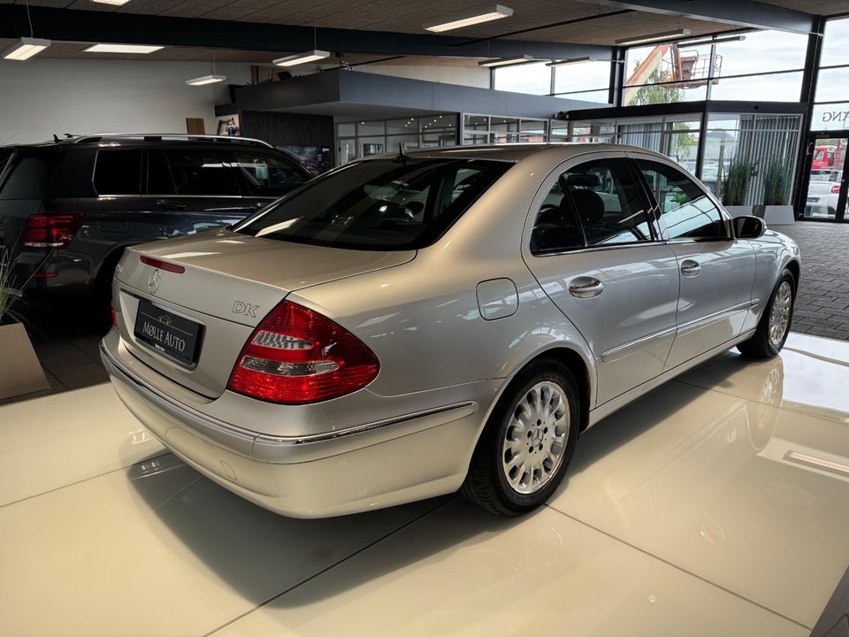 Mercedes E240 2,6 Elegance aut. 4d