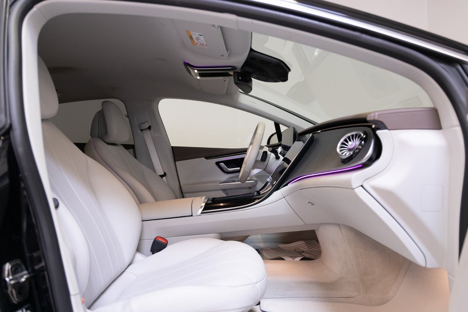 Mercedes EQE350 AMG Line 4d