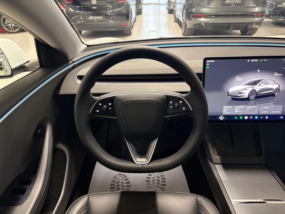 Tesla Model 3 RWD 4d