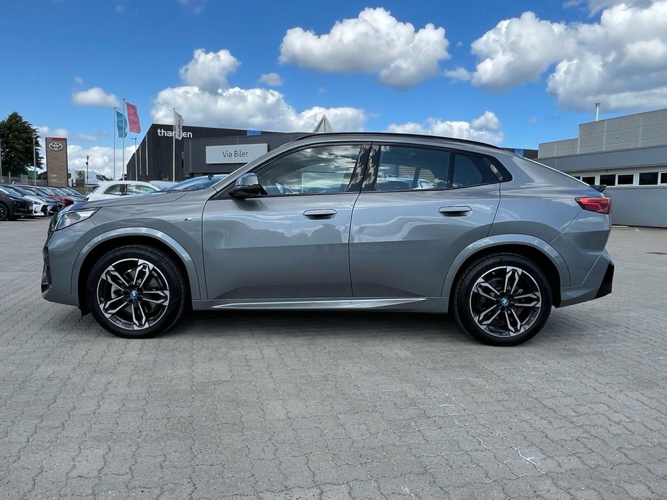 BMW iX2 xDrive30 M-Sport 5d