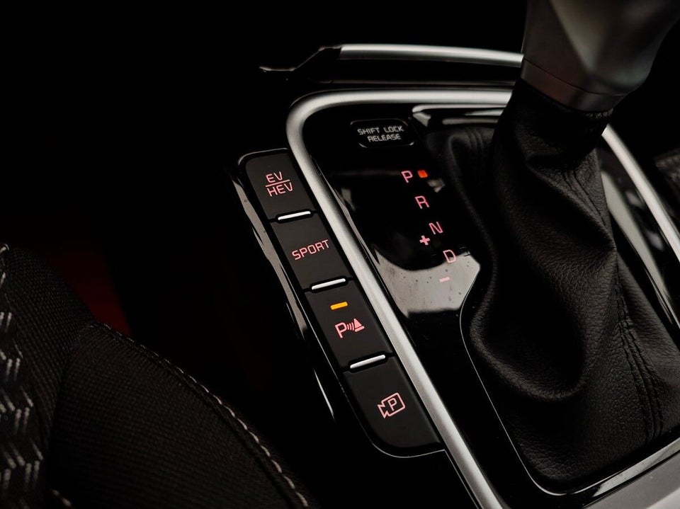 Kia Ceed 1,6 PHEV Prestige SW DCT 5d