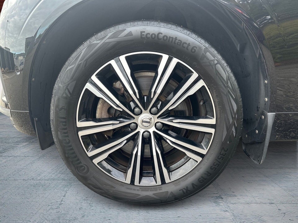 Volvo XC60 2,0 T8 ReCharge Inscription aut. AWD 5d