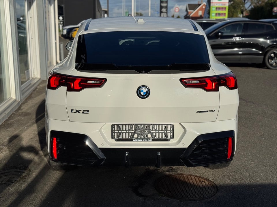 BMW iX2 xDrive30 M-Sport Premium 5d