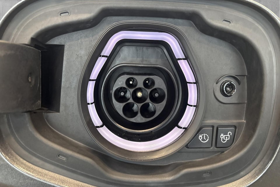 Ford Kuga 2,5 PHEV Vignale CVT 5d