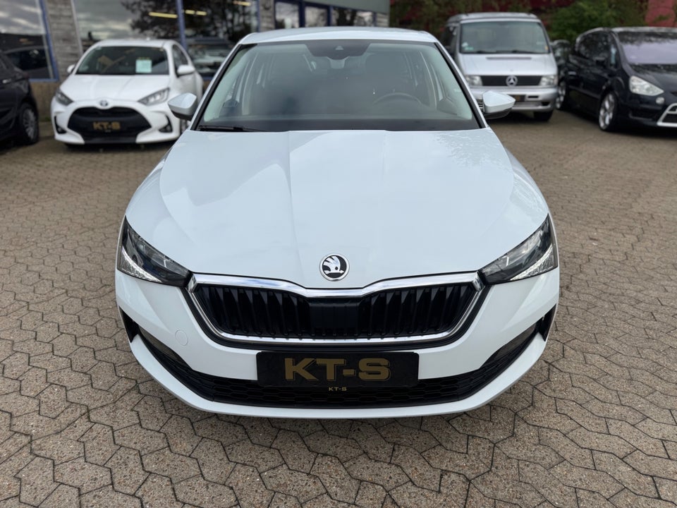 Skoda Scala 1,6 TDi 115 Ambition DSG 5d
