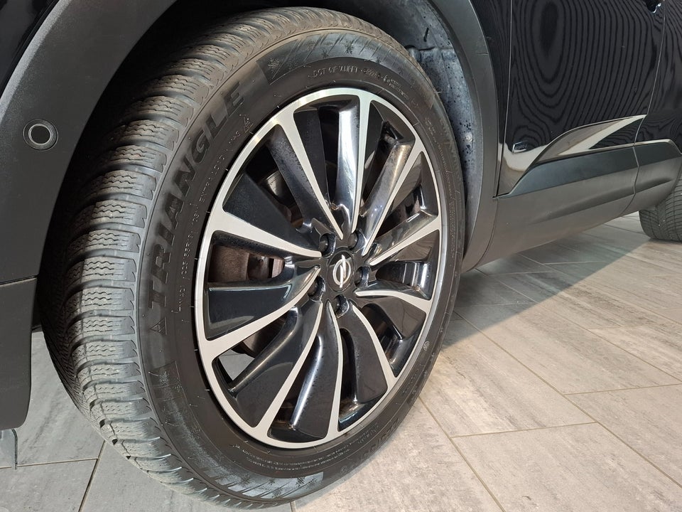 Opel Grandland X 1,6 Hybrid4 Ultimate aut. 5d