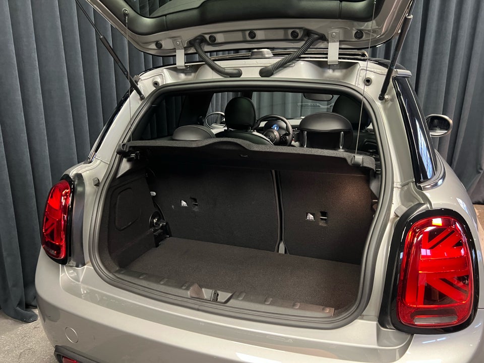 MINI Cooper SE Yours Trim 3d