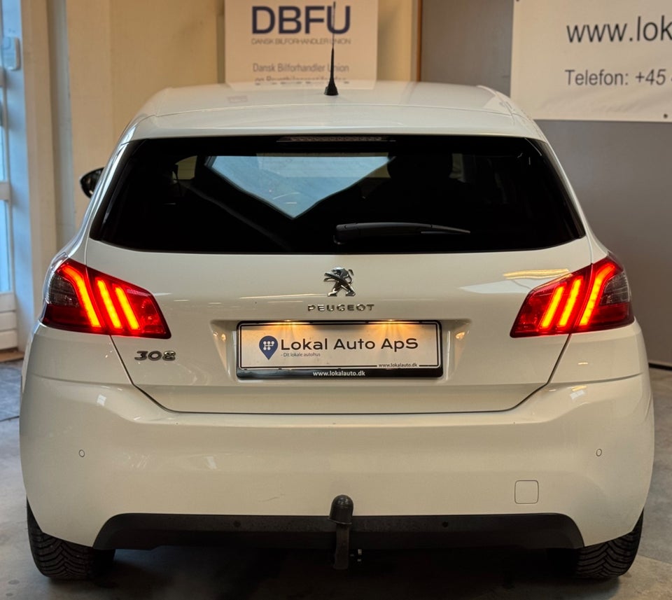 Peugeot 308 1,5 BlueHDi 130 Active 5d