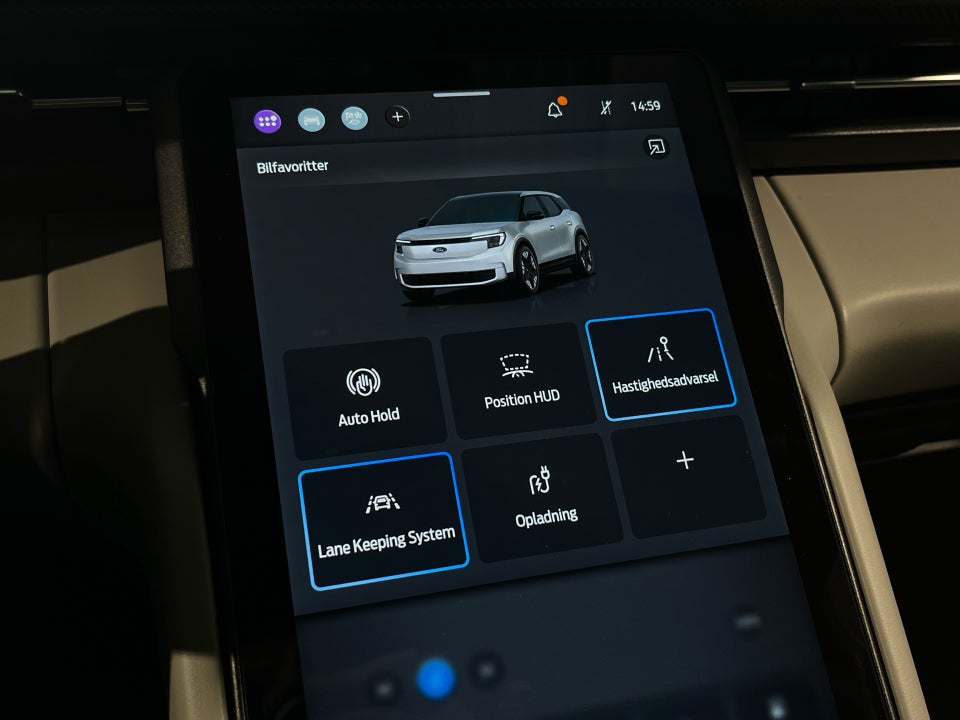 Ford Explorer 77 Premium Extended Range 5d