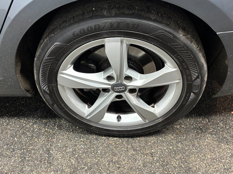 Audi A4 40 TFSi Sport Prestige Avant S-tr. 5d