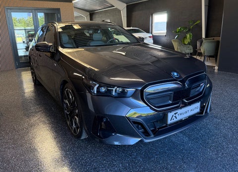 BMW i5 2024 — miniature 2