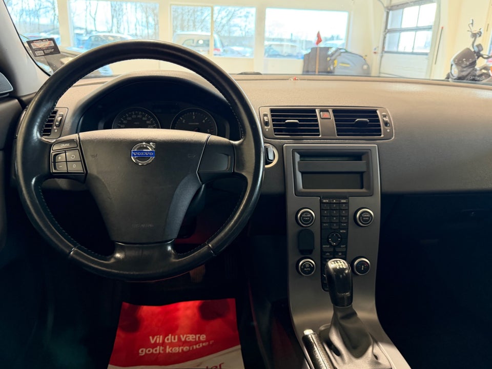 Volvo S40 1,6 D2 115 4d