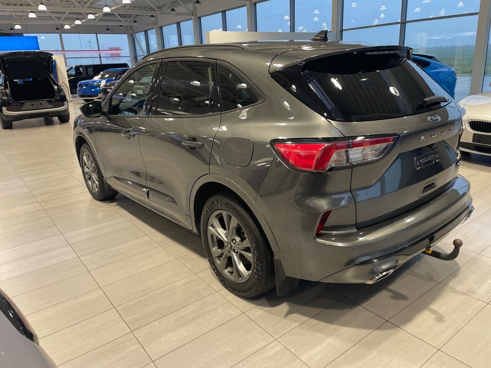 Ford Kuga 2,5 PHEV ST-Line X CVT 5d