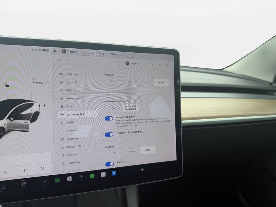 Tesla Model 3 Standard Range+ RWD 4d