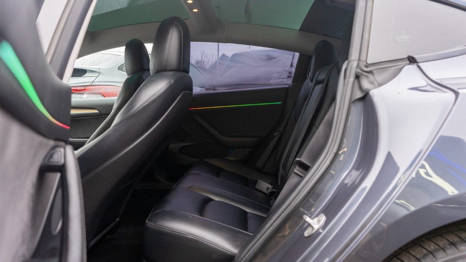 Tesla Model 3 Long Range AWD 4d