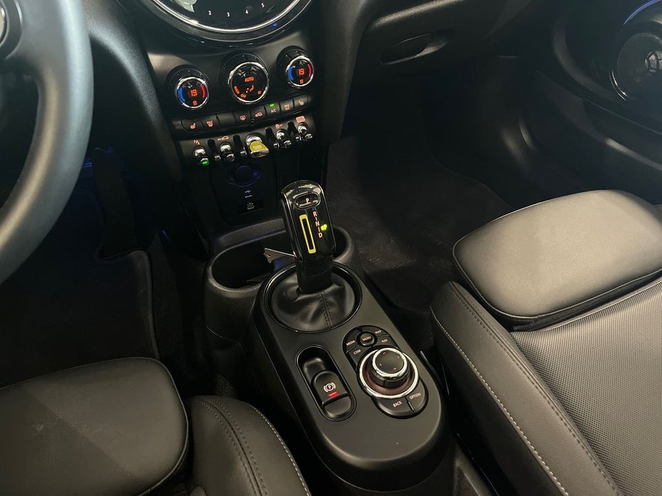 MINI Cooper SE Edition Premium Plus 3d