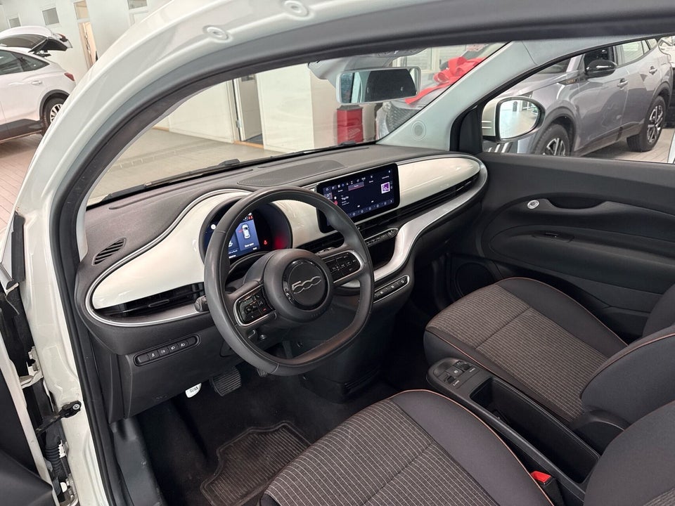 Fiat 500e 42 Icon 3d