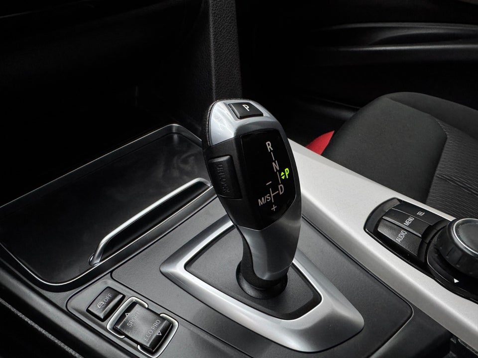 BMW 320d 2,0 Touring Advantage aut. 5d