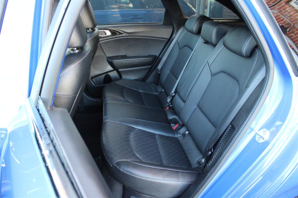 Kia Ceed 1,6 PHEV Upgrade SW DCT 5d