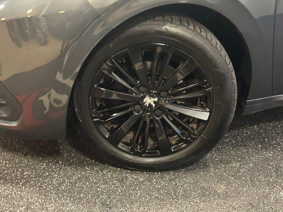 Peugeot 208 1,6 BlueHDi 100 Envy 5d