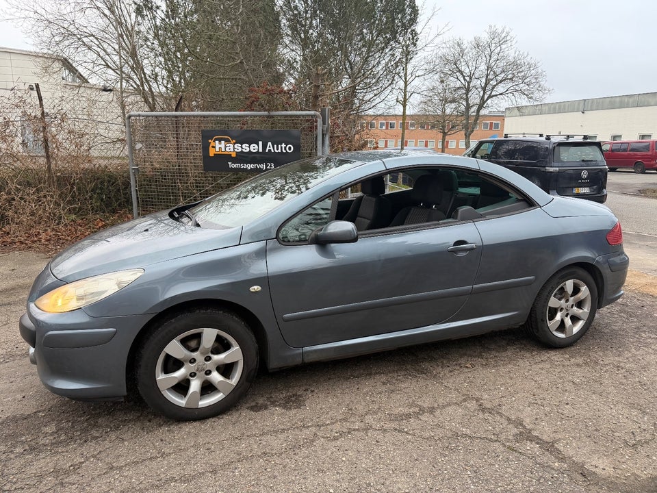 Peugeot 307 2,0 16V CC 2d