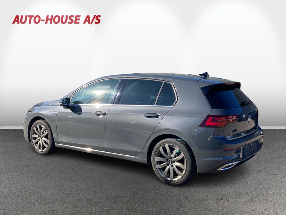 VW Golf VIII 1,5 eTSi 150 Style DSG 5d