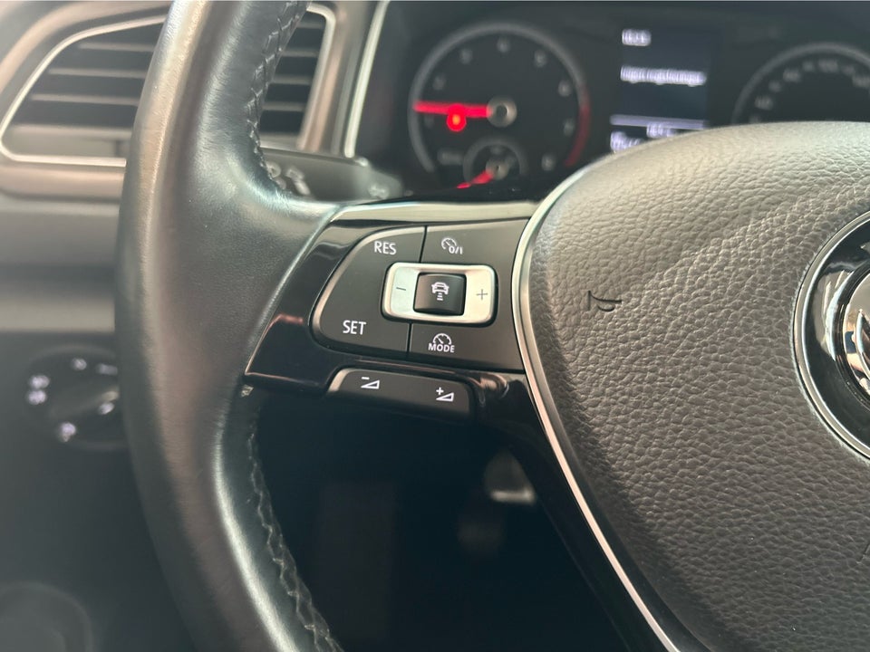 VW T-Roc 1,0 TSi 115 Style 5d