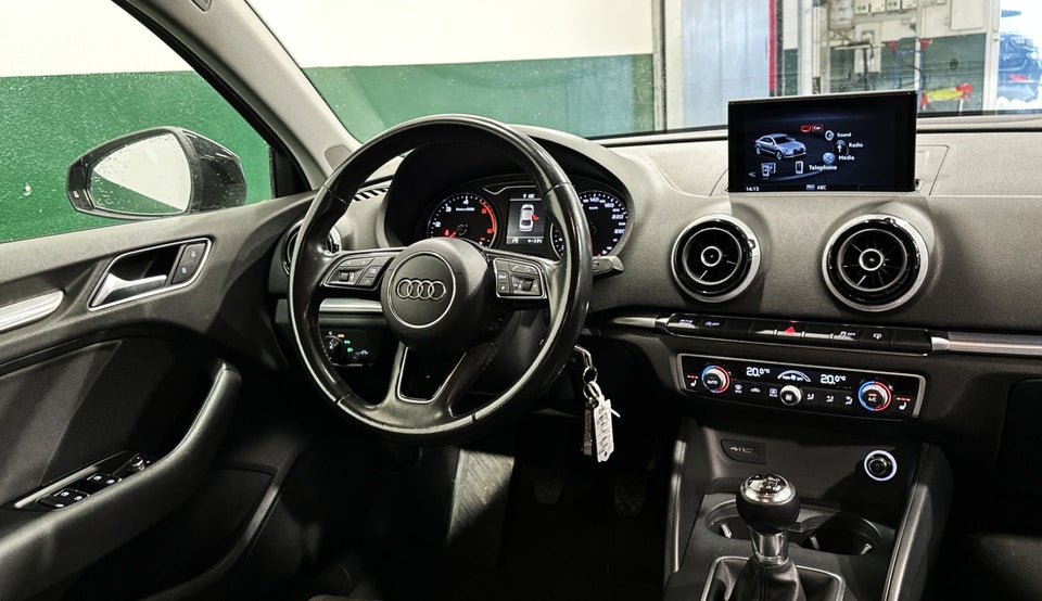 Audi A3 2,0 TDi 150 Sport 4d