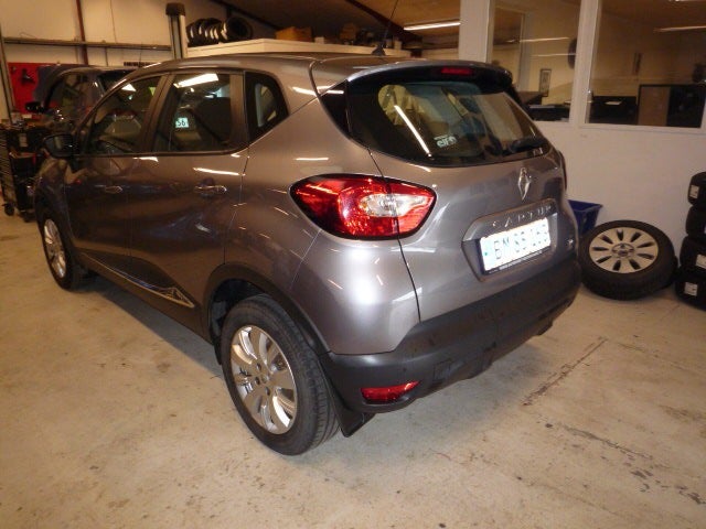 Renault Captur 0,9 TCe 90 Expression Navi Style 5d