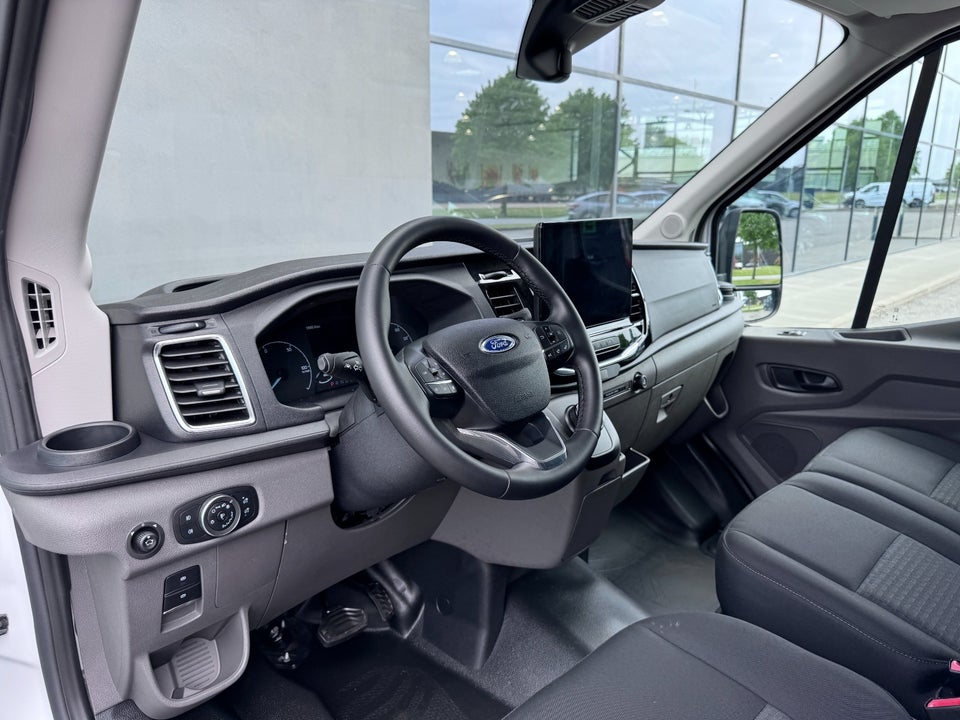 Ford E-Transit 350 L2 Van 68 Trend H2 RWD