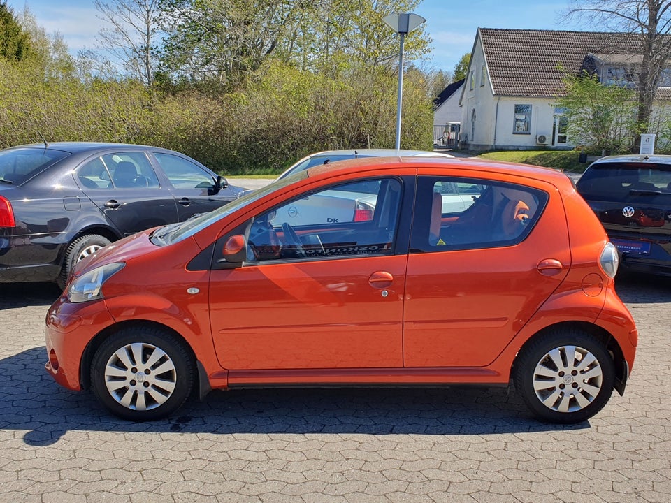 Toyota Aygo 1,0 VVT-i T2 5d