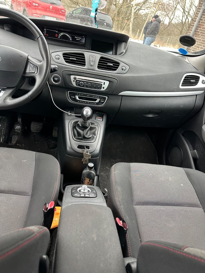 Renault Grand Scenic III 1,5 dCi 110 Dynamique 7prs 5d