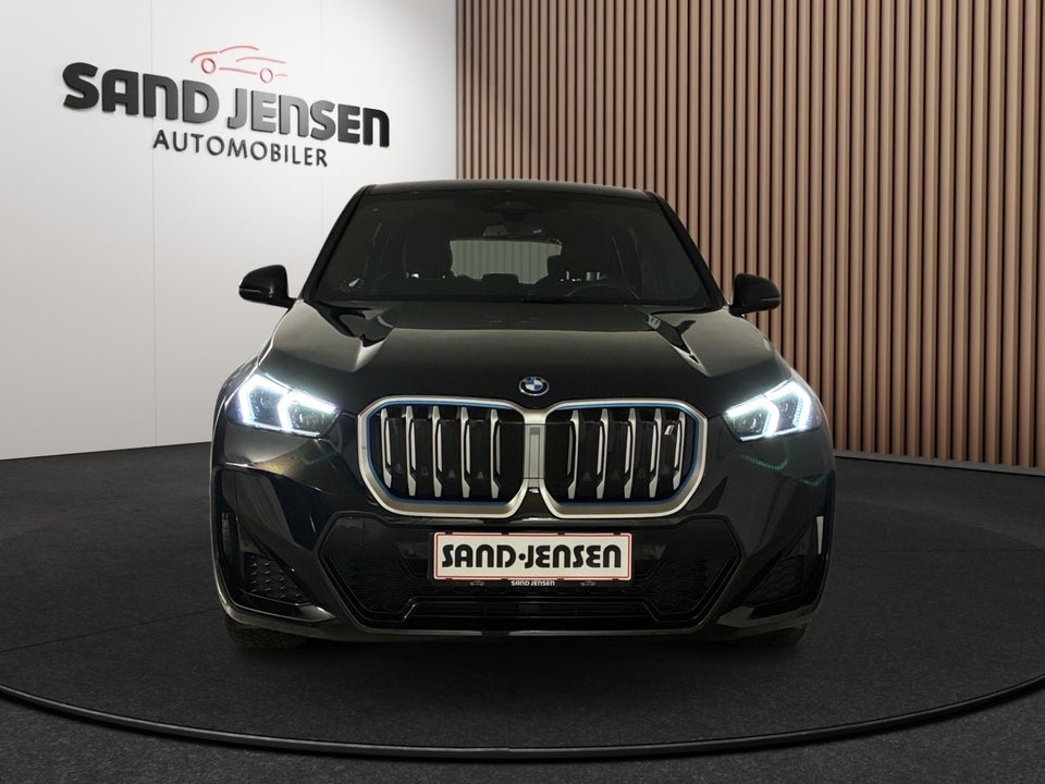 BMW iX1 xDrive30 M-Sport Premium 5d