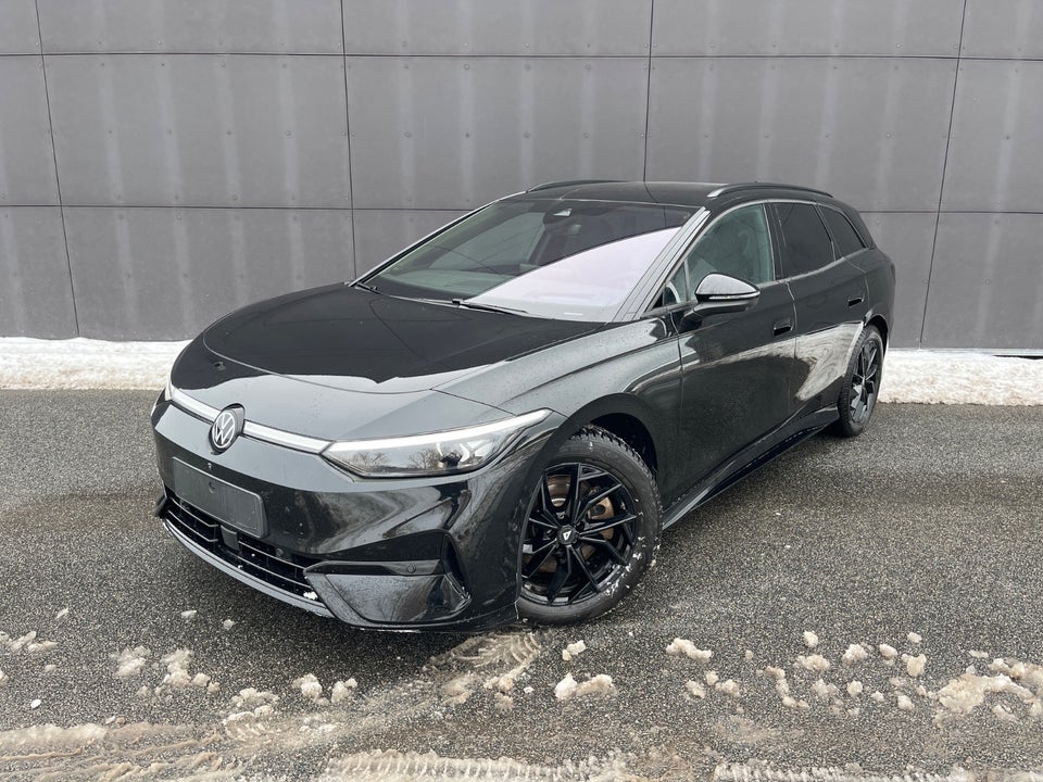 VW ID.7 77 Style+ Tourer 5d