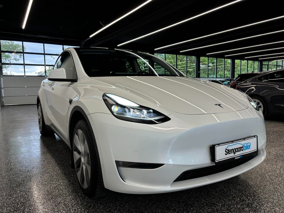 Tesla Model Y Long Range AWD 5d