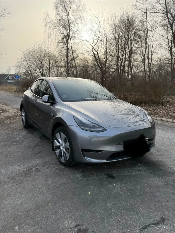 Tesla Model Y Long Range RWD 5d