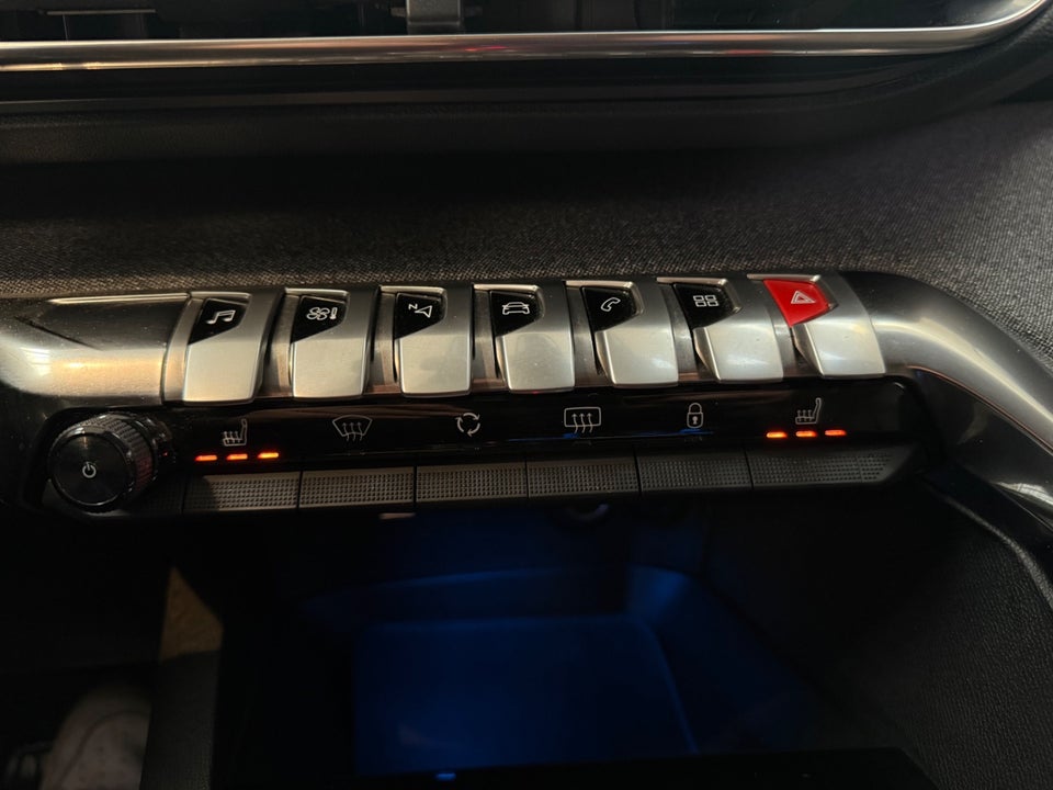 Peugeot 5008 1,6 BlueHDi 120 Allure EAT6 7prs 5d