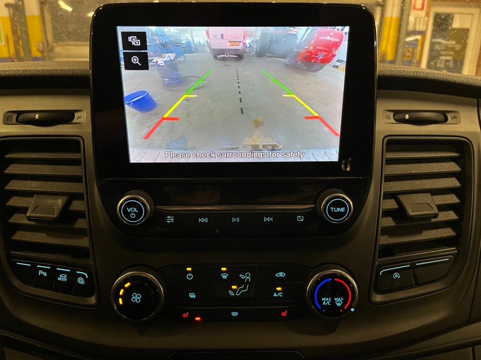 Ford Transit Custom 300L 2,0 TDCi 130 Trend