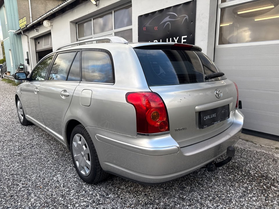 Toyota Avensis 1,8 VVT-i Sol stc. 5d