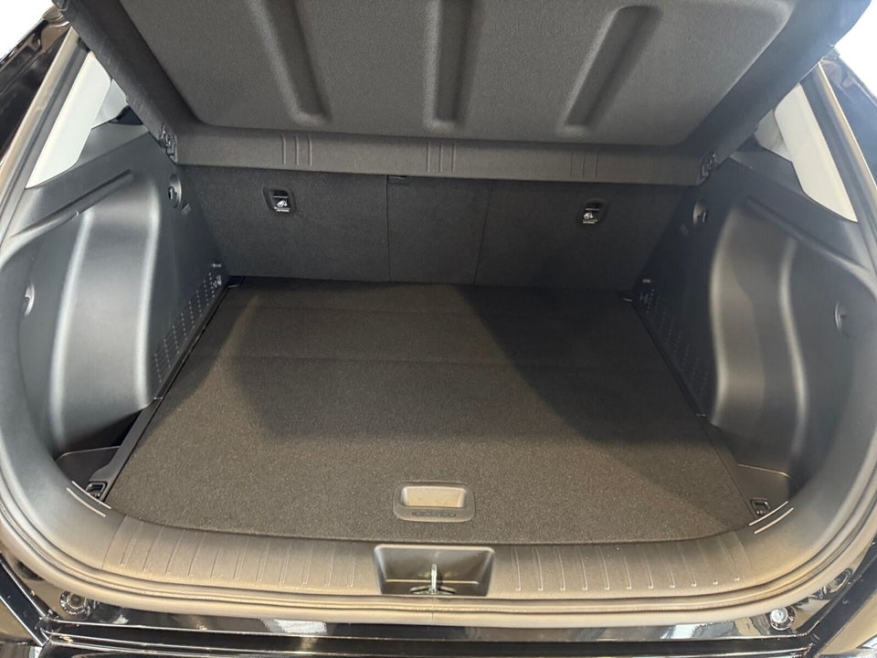 Hyundai Kona 48 EV Essential 5d