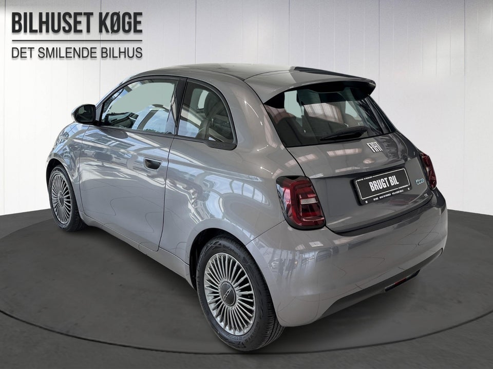 Fiat 500e 42 Icon 3d