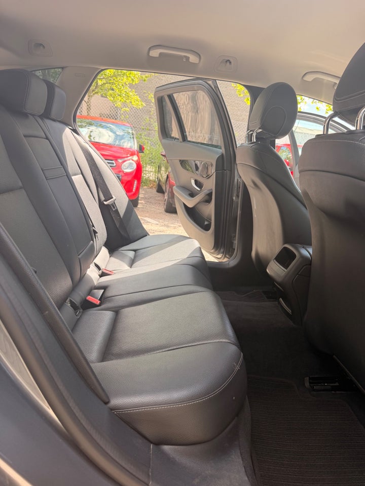 Mercedes C220 d 2,2 Avantgarde stc. aut. 5d